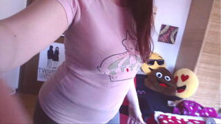 Beautiful Italian stepmom with sweet yoga pants has really wet orgasms